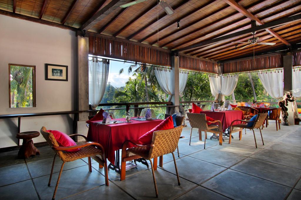 Alam Sembuwuk Parco vacanze 4*